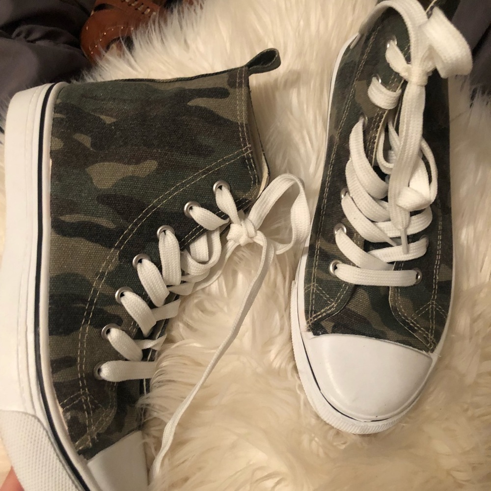 Camo shoes